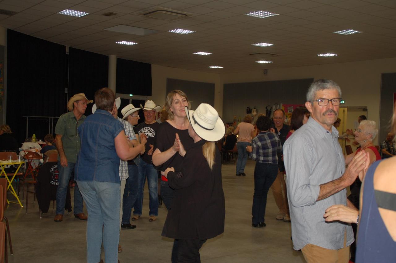 15.10.2016  Bal concert country Mc Kenzie Tonneins (20) (Copier)