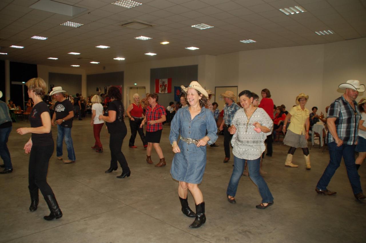15.10.2016  Bal concert country Mc Kenzie Tonneins (22) (Copier)